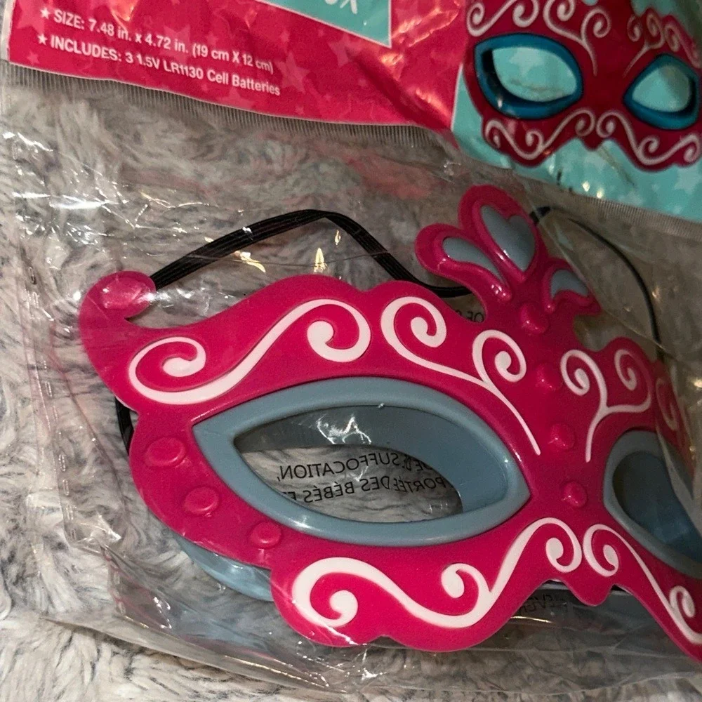Just Pretending Pink Light-Up Masquerade Mask Kids Costume Accessory New